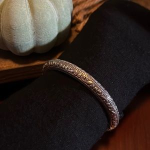 EUC Brighton hinged bangle Bracelet